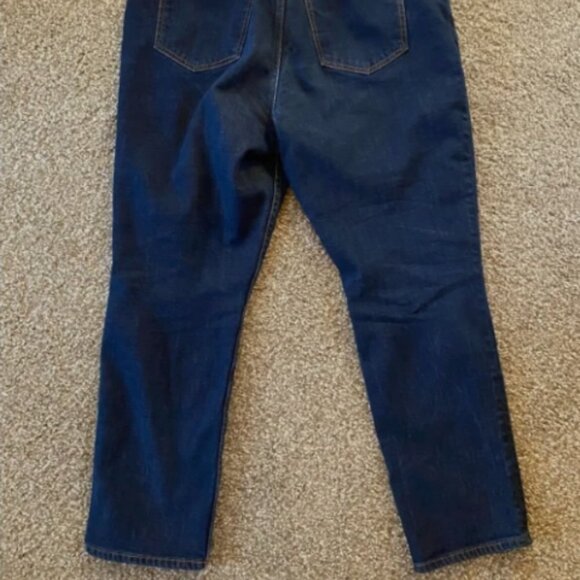 Abercrombie & Fitch The Slim Straight Ultra High Rise 33/16s - Picture 4 of 4